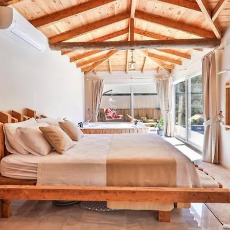 Golden With Private Pool And Jacuzzi Villa Islamlar (Mediterranean)